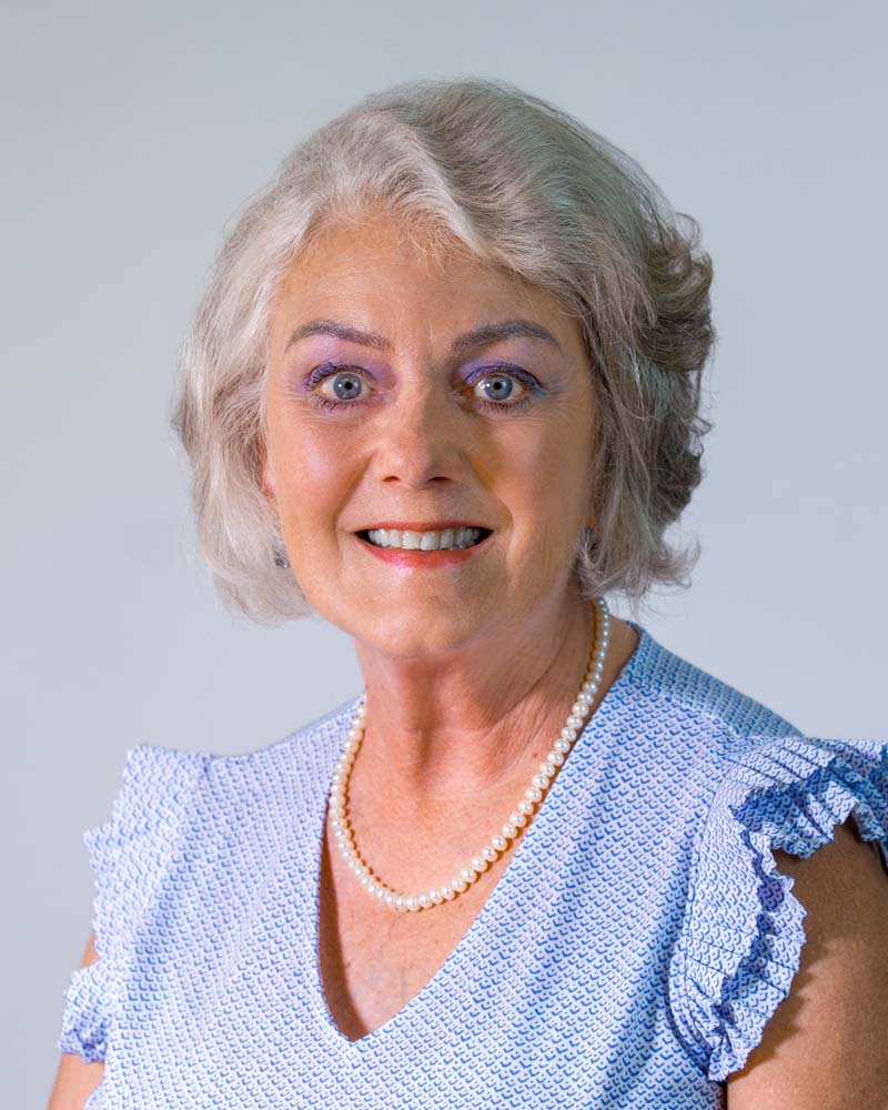 Image: Circular headshot of Wise Finance Director, Jeanne Yunker.