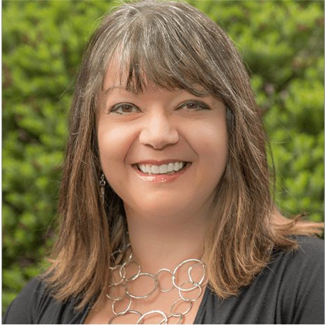 Nicolette Christians Profile Picture.